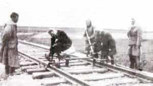3. Hekurudha e Siberise e ndertuar me pune te detyruar nga te burgosurit. I mori jeten mijera njerezve