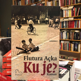 Ku je, Flutura Acka