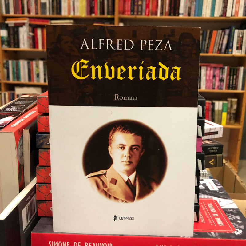 Enveriada, Alfred Peza