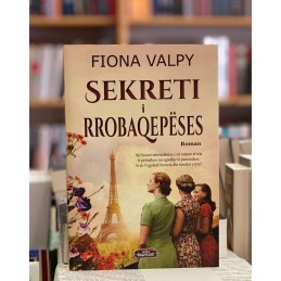 Sekreti i rrobaqepëses, Fiona Valpy