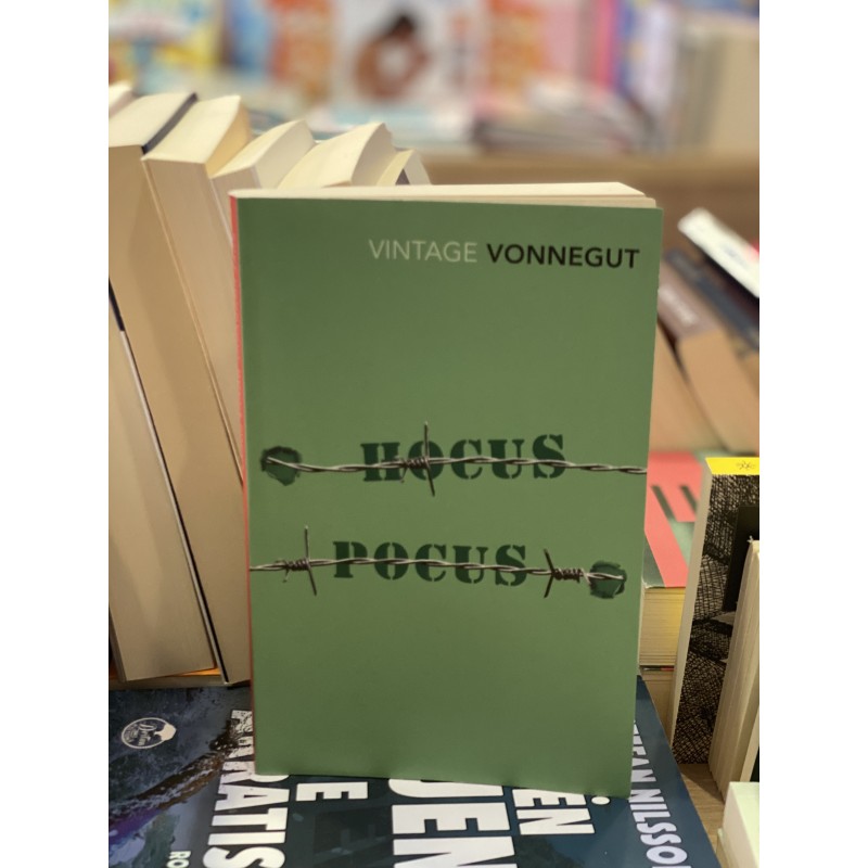 Hocus Pocus, Kurt Vonnegut