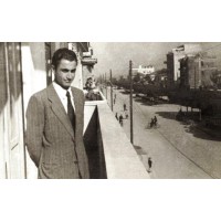Mustafa Greblleshi, (1922-1986), ishte shkrimtar dhe përkthyes, i njohur veçanërisht për romanin Gremina e Dashurisë si dhe për shqipërimin nga gjuha frënge të Përrallave Arabe
