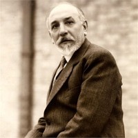 Luigi Pirandello ishte dramaturg, shkrimtar dhe tregimtar italian, fitues i çmimit Nobel në letërsi për vitin 1934.